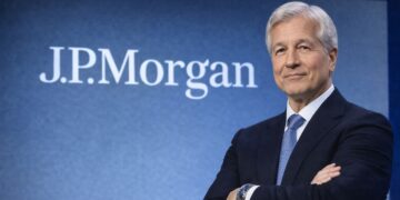 El CEO del J.P. Morgan encendió las alarmas por Mythos, la IA que Anthropic no libera al público: “Es un problema real”