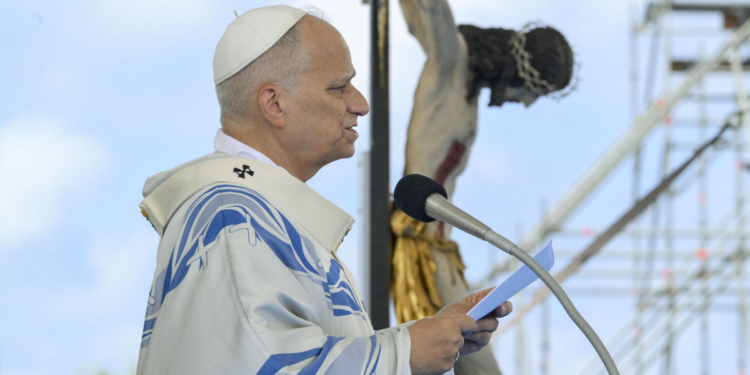 El papa León XIV visitó Lampedusa y pidió a EEUU acoger a los migrantes