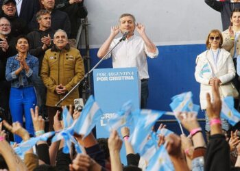 El peronismo relojea los escenarios de la derecha para medir sus opciones