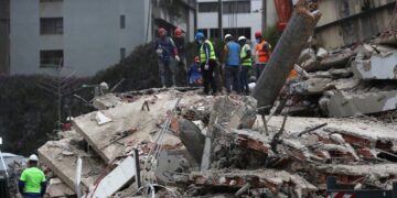 El total de muertos en Venezuela llegó a los 4.333 tras el paso de los terremotos