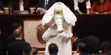 Elefante Blanco, el influencer anticorrupción que llegó al Congreso de Colombia