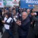 Infierno tarifario: jubilados que sobreviven en el frío polar y juntan firmas para visibilizar su situación