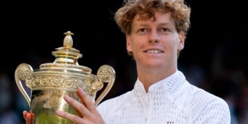 Jannik Sinner venció a Alexander Zverev en la final de Wimbledon y retuvo el título por segundo año consecutivo