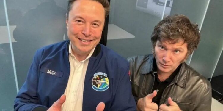 Javier Milei confirmó un acuerdo con Starlink para ampliar la conectividad en 6.000 escuelas rurales: “Gracias Elon”