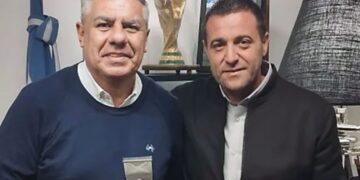 La AFA desmintió que la Justicia de Estados Unidos le haya incautado el celular a Chiqui Tapia
