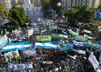 La CGT vuelve a la calle tras el Mundial 2026 y evalúa un nuevo paro general contra Javier Milei