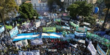 La CGT vuelve a la calle tras el Mundial 2026 y evalúa un nuevo paro general contra Javier Milei