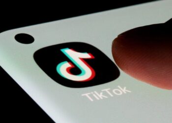 La Unión Europea acusó a TikTok de poner en riesgo la privacidad de menores y podría aplicarle una multa millonaria