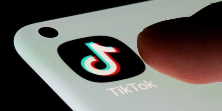 La Unión Europea acusó a TikTok de poner en riesgo la privacidad de menores y podría aplicarle una multa millonaria