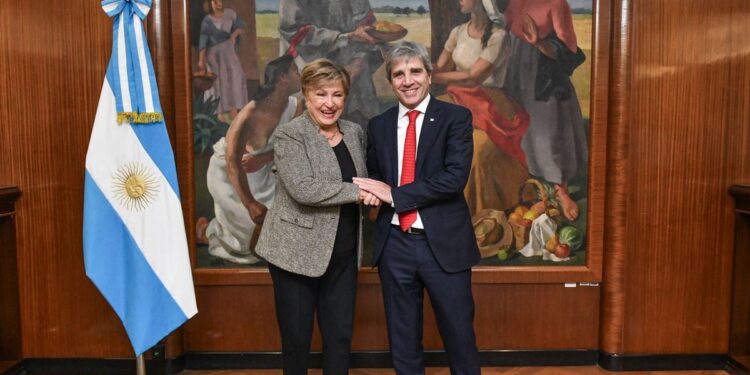 Luis Caputo sobre la reunión con Kristalina Georgieva: “Está impresionada con los resultados del programa”