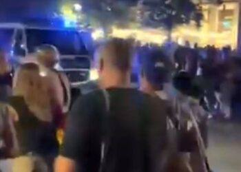 Miedo y caos en Berlín: un muerto y 16 heridos tras el atropello masivo de una camioneta durante el Día del Orgullo