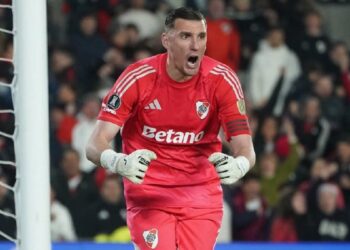 River oficializó la salida de Franco Armani y lo despidió como una “leyenda viva”