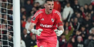 River oficializó la salida de Franco Armani y lo despidió como una “leyenda viva”