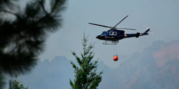 San Juan: 7 muertos al caer un helicóptero de control de incendios forestales