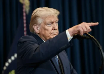 Tras el revés de la Corte Suprema, Donald Trump presiona al Congreso para eliminar la ciudadanía por nacimiento