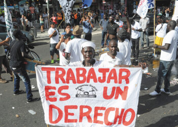 Vendedores ambulantes de CABA: la estrategia de vecinos y gremios para frenar la persecución