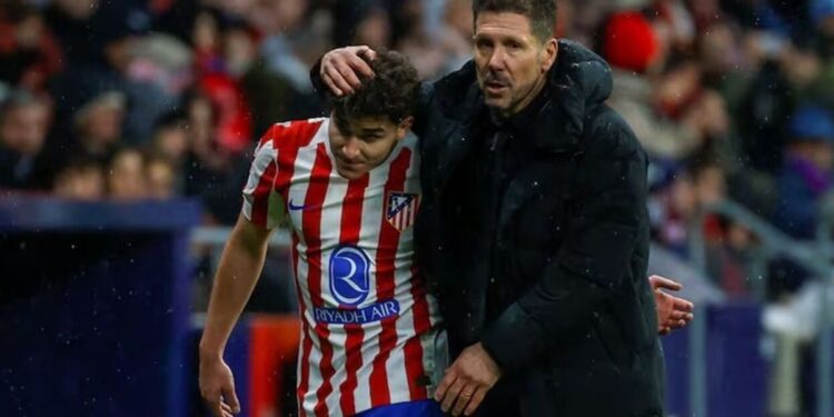 Diego Simeone respaldó a Julián Álvarez tras los insultos y confirmó qué decisión tomó para el duelo ante Villarreal