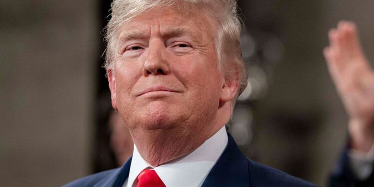 Donald Trump amenazó con declarar al estrecho de Ormuz como territorio de EEUU