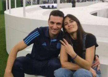 Dos décadas de amor verdadero: cómo se conocieron Lionel Scaloni y Elisa Montero