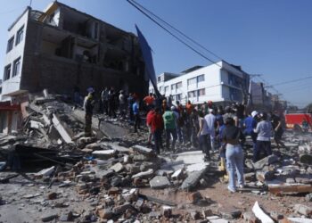 El Gobierno ofreció ayuda a Colombia tras el sismo e informó que por el momento no hay víctimas argentinas