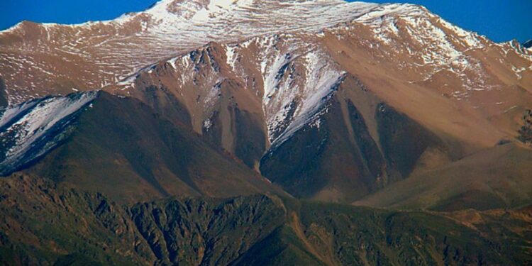 El retorno de Rivadavia, 200 años después: la extranjerización de las tierras que propone Milei