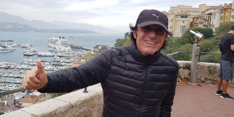 En el día de su cumpleaños 74, Guillermo Vilas reapareció en las redes con una foto de su hija