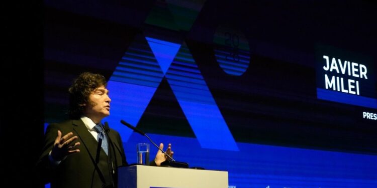 En una charla descontracturada, Javier Milei se refirió a la “casta”: su relación con Mauricio Macri, Cristina Kirchner, Sergio Massa y “Toto” Caputo