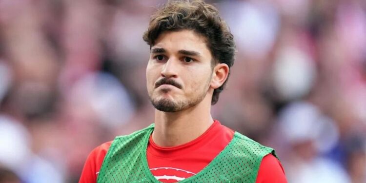 Fin de la novela: Barcelona se cansó de esperar a Julián Álvarez y eligió a otro delantero