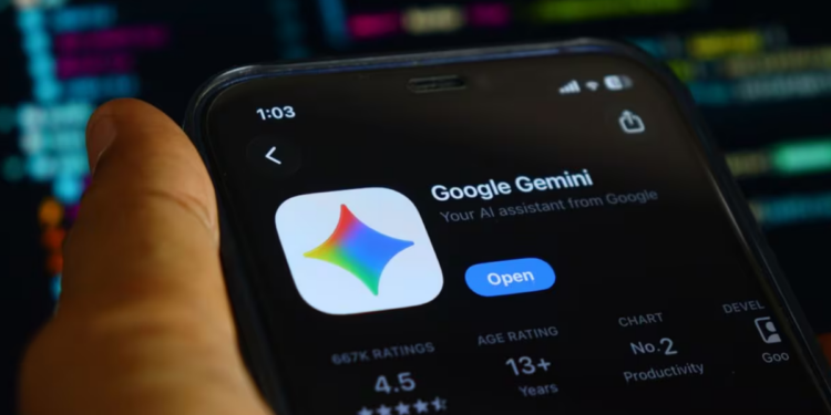 Gemini alcanzó los 1.000 millones de usuarios y le pisa los talones a ChatGPT