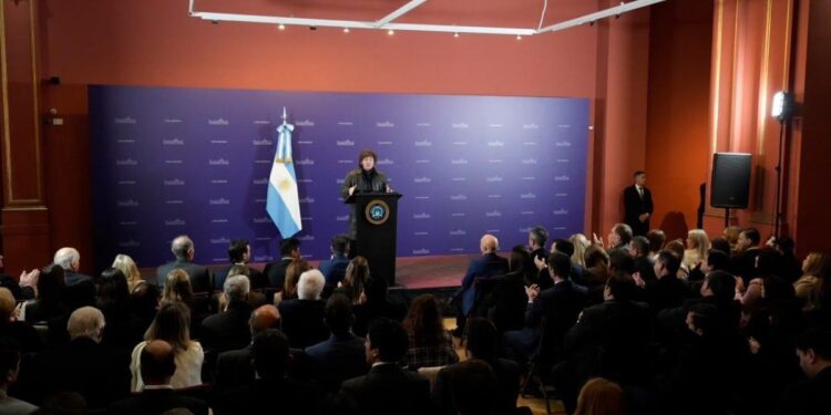 Javier Milei le marcó a su tropa legislativa las prioridades económicas para el Congreso