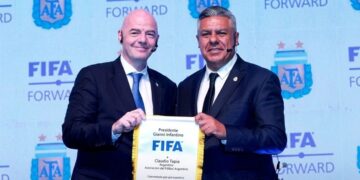 La AFA respaldó a Gianni Infantino en medio de la polémica por el plan de privatización del Mundial