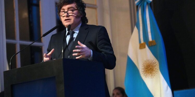 La confianza en el Gobierno repuntó en agosto, pero marcó su promedio más bajo durante la gestión Milei