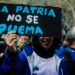 La marcha por la soberanía, pese a los camiones hidrantes y las balas de goma