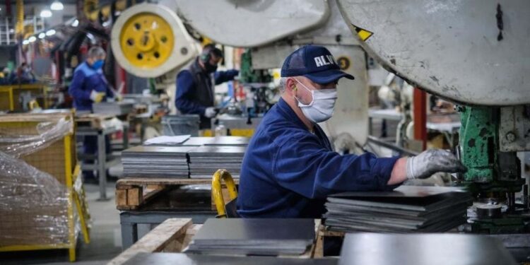 Los metalúrgicos cerraron la paritaria siderúrgica tras dos años de salarios congelados: los detalles del acuerdo