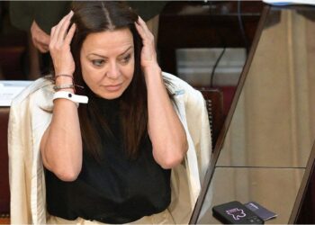 Paro docente: el Gobierno tensiona con los sindicatos y advierte supervisión del cumplimiento del 75%
