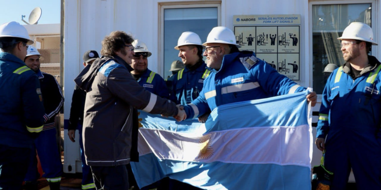 Petróleo, rutas y elecciones: la política volvió después del Mundial