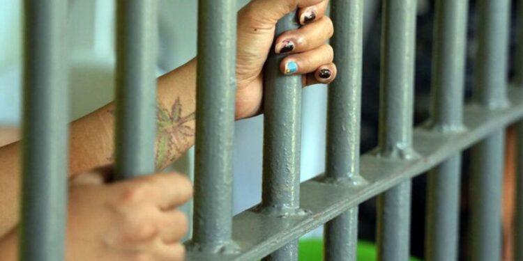 Pidieron la detención de 15 penitenciarios por abuso sexual y torturas