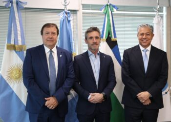 Río Negro, Neuquén y el CFI planifican juntos la conectividad del Alto Valle y Vaca Muerta