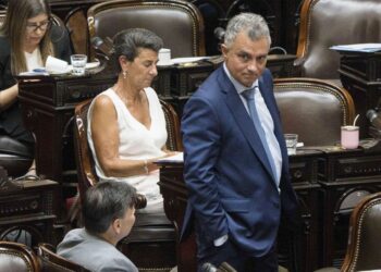 Santilli-Pareja 2027: el gobierno no descarta una fórmula peronista en Provincia de Buenos Aires