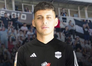 Un jugador de Deportivo Riestra fue denunciado por violencia de género