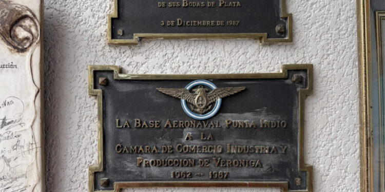 Verónica: el pueblo que resiste al cierre de la Base Aeronaval