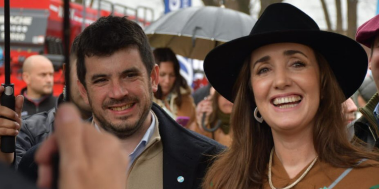 Victoria Villarruel se mostró con el presidente de la UCR y marcó diferencias con el Gobierno