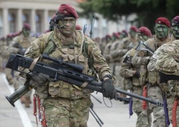 Cancillería alertó por los riesgos de alistarse en fuerzas armadas extranjeras
