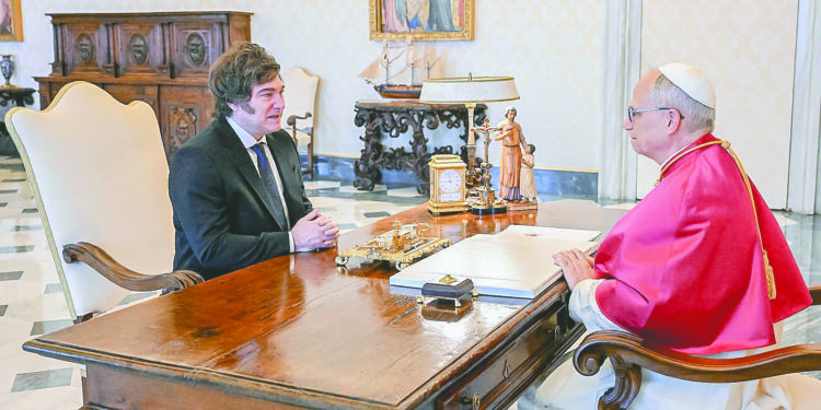 Con la interna controlada, se define la letra chica para la llegada de León XIV