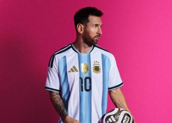 Cuánto cuestan las remeras de la mercancía oficial de Lionel Messi