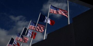 EEUU excluye a Francia de los fondos MAGA por temor a una injerencia electoral