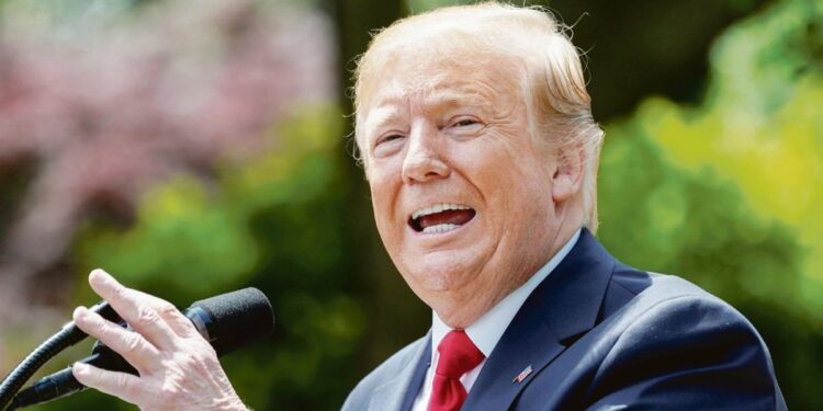 El Departamento de Justicia de EEUU defendió el veto de Donald Trump al acceso de la prensa a la Casa Blanca