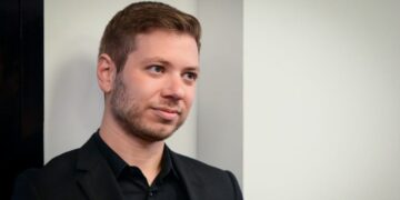 El hijo de Benjamin Netanyahu respaldó el reclamo argentino por Malvinas