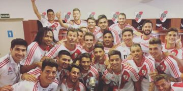 El juvenil que debutó con Gallardo en River, sufrió dos lesiones graves y hoy apoya una causa social