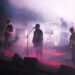 Él Mató a un Policía Motorizado en el Movistar Arena: un show con tintes de ritual generacional